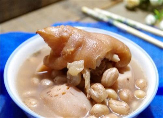 女性经期喝什么丰胸_饮食  第1张