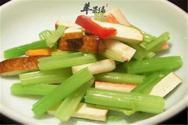 多吃芹菜豆制品夏季清热除烦  第3张