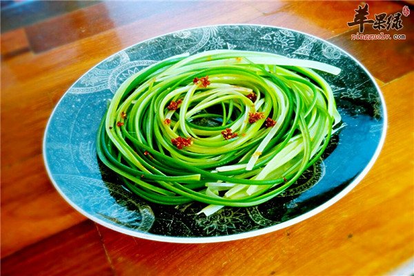 海带蒜苔小凉拌菜——夏季促进食欲首选  第3张