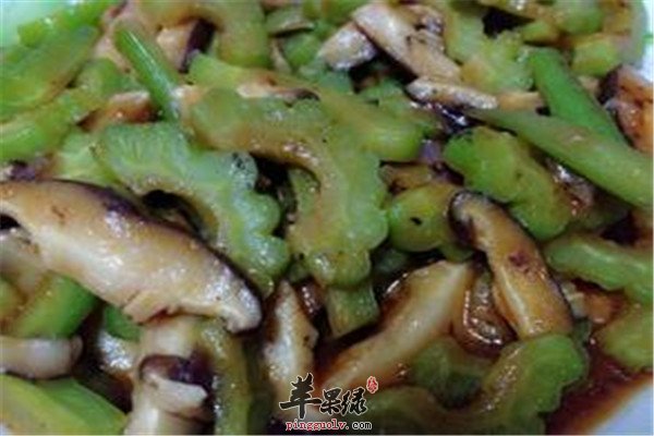 香菇苦瓜——夏季清热去火减肥食谱  第3张