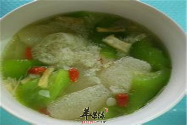 竹荪丝瓜汤——夏季健脾清热食谱