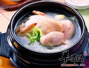 滋补韩式参鸡汤食谱推荐