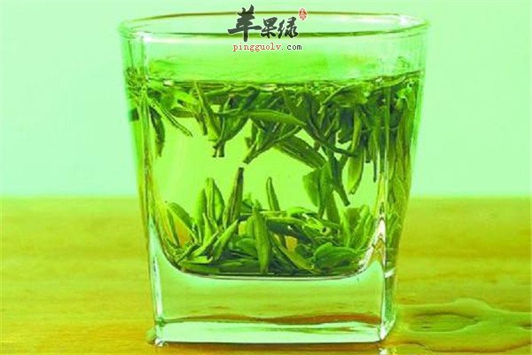 夏季祛暑茶 首选绿茶和红茶